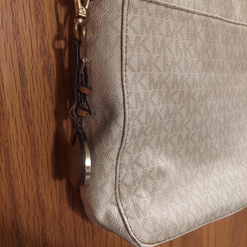 Michael Kors Beige Crossbody Bag - Picture 9 of 15